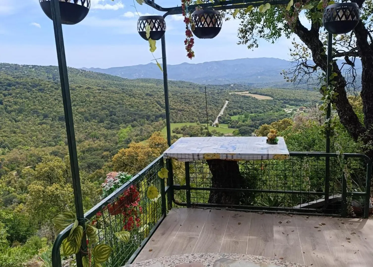 Romanyá de la SelvaVistas Exclusivas住宿加早餐旅馆 Romanyá de la Selva